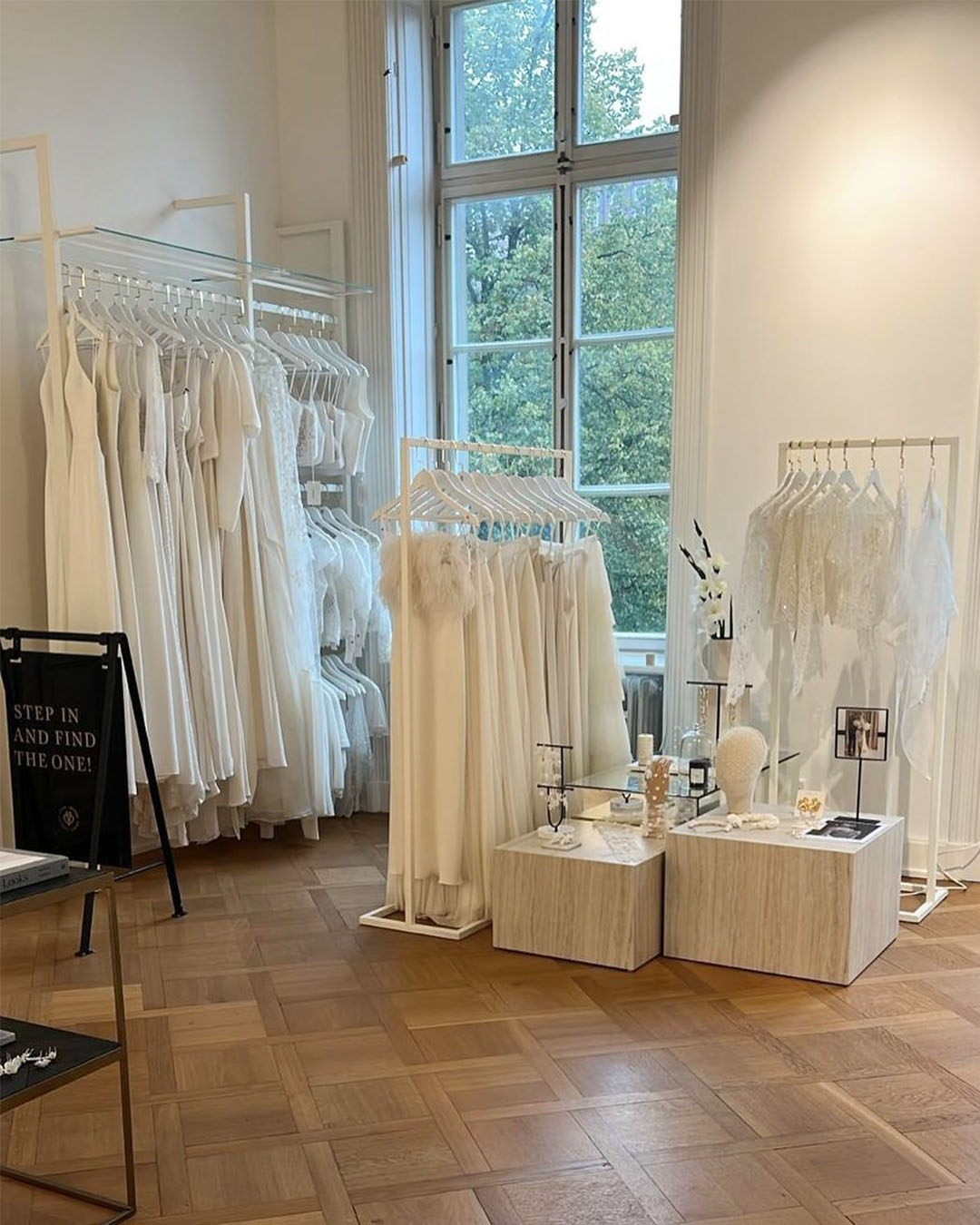 Jenari Bridals