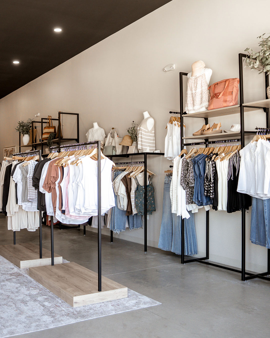 The Beige Bee Boutique